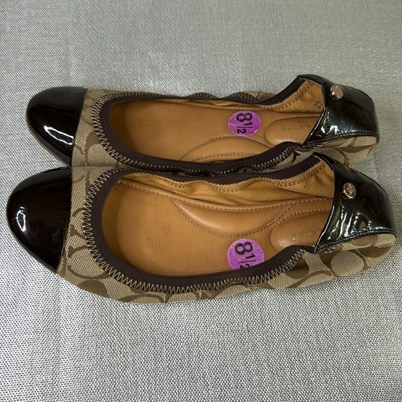 COACH WOMENS FLAT SHOES CANVAS TAN/KHAKI COLOR SIZE 81/2 USED. - Picture 6 of 8